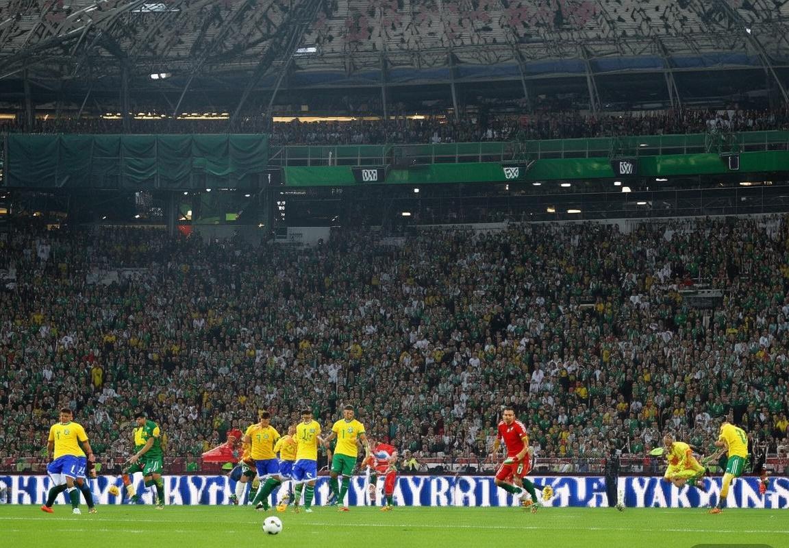 巴西墨西哥足球巅峰对决：精彩瞬间回顾与深度解析(图3)