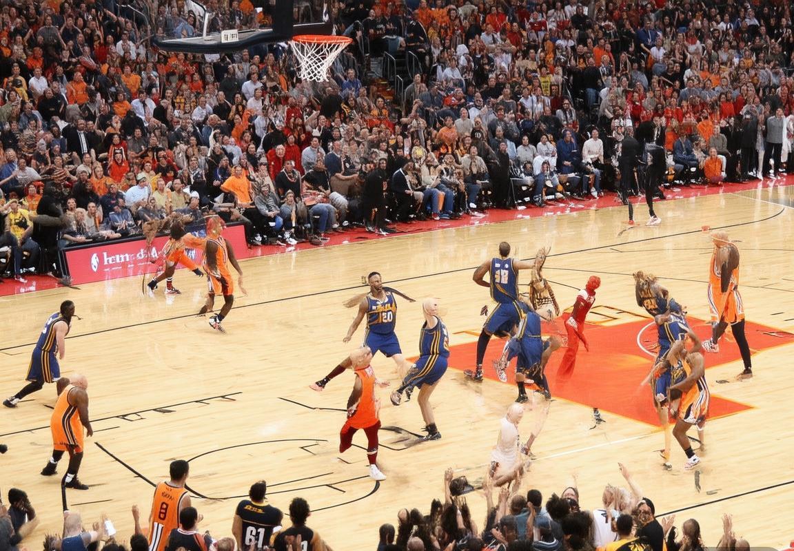 5月9日NBA火箭对爵士经典对决战术亮点解析(图3)